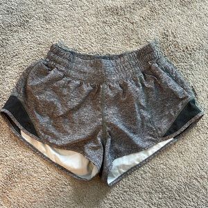 LULULEMON HOTTY HOT LOW-RISE 2.5” SHORT